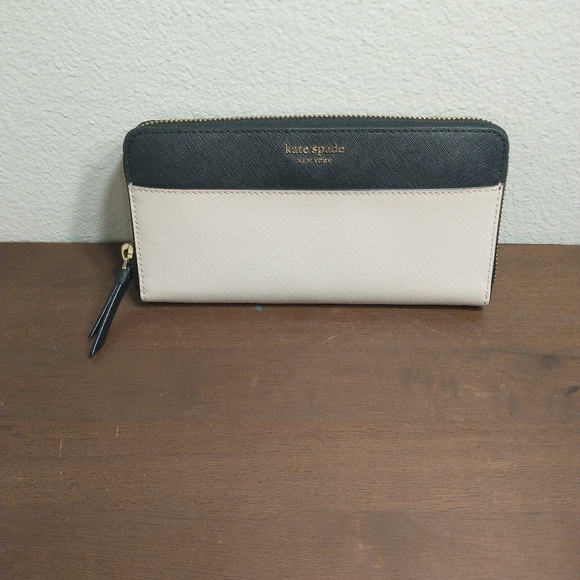 Kate Spade New York Laurel Way Neda Saffiano Leather Zip Around Wallet Tan - Picture 1 of 13